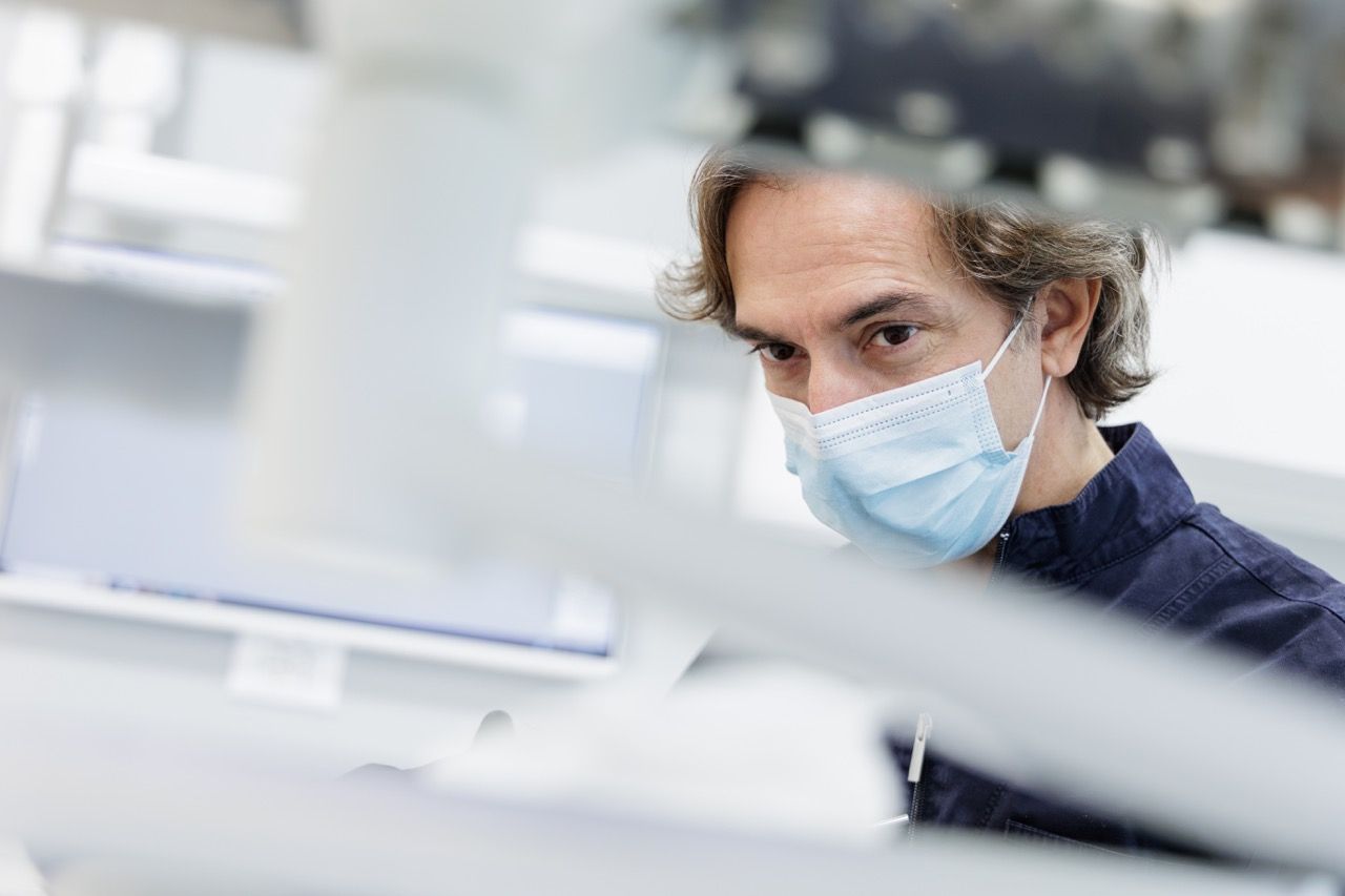 Dott. Marco Testori - Dentista Estetico Milano